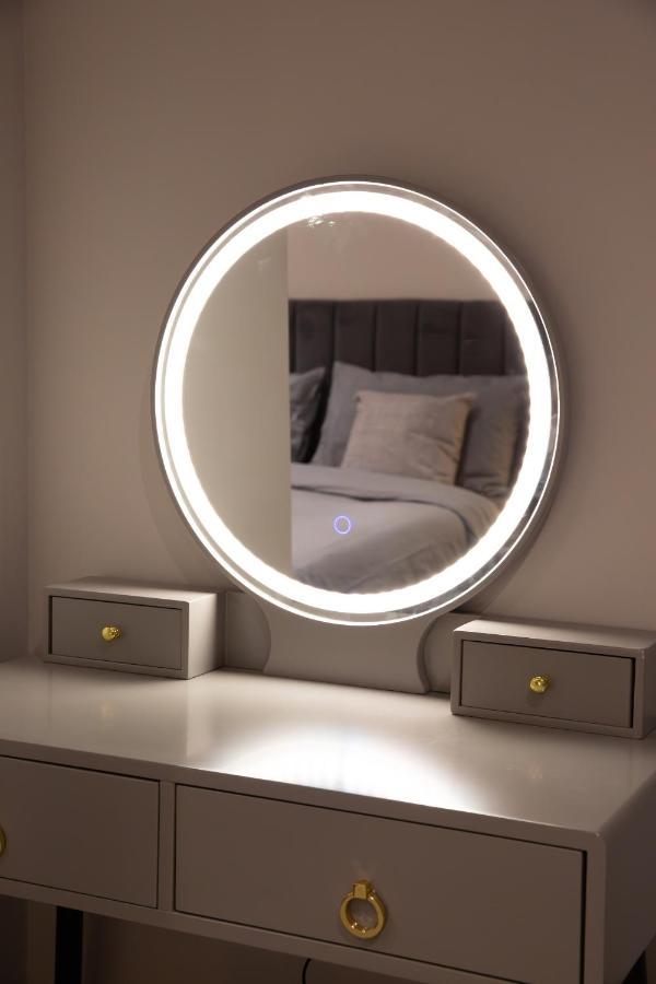 Stunning 3 Bed Apartment Londra Exterior foto