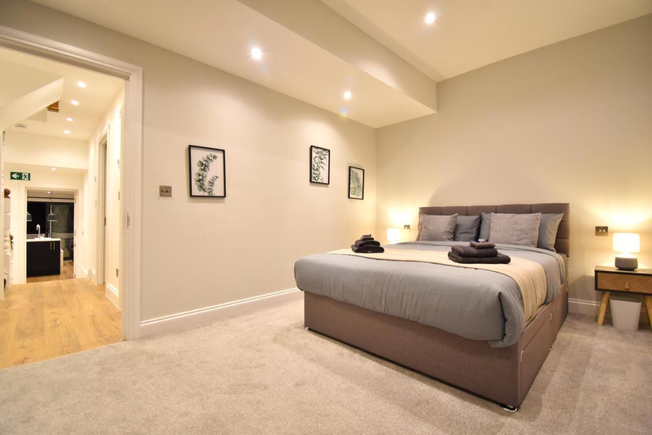 Stunning 3 Bed Apartment Londra Exterior foto